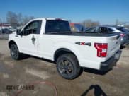 ✅ 2018 Ford F-150 XL • VIN: 1FTMF1EB7JFC66047 • Lot: 41639970. Wystawiony na IAAI z przebiegiem 81 802 mil. Bezpłatny archiwum sprzedaży aukcyjnych z USA i szczegółowy raport historii pojazdu na DreamBid. Zdjęcie 3.