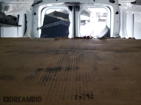 ✅ 2016 Ford Transit Connect XL • VIN: NM0LS7E71G1271253 • Лот: 93308295. Опубликован ранее на Copart с пробегом 87 096 миль. Бесплатный доступ к архиву аукционных продаж из США и подробный отчёт об истории автомобиля на DreamBid. Изображение 10.