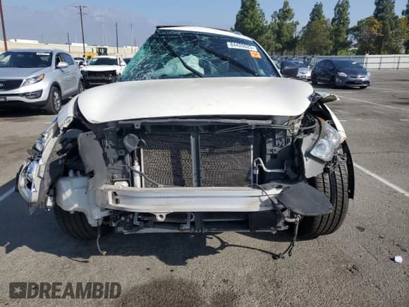 ✅ 2017 Infiniti QX70 • VIN: JN8CS1MW8HM415815 • Lot: 84420025. Listed on Copart with Not provided. Free auction sales archive from the USA and detailed vehicle history report at DreamBid. Image 5.