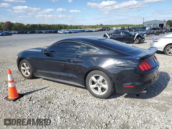 ✅ 2017 Ford Mustang V6 • VIN: 1FA6P8AM3H5238516 • Лот: 90723505. Опубликован ранее на Copart с пробегом 117 024 миль. Бесплатный доступ к архиву аукционных продаж из США и подробный отчёт об истории автомобиля на DreamBid. Изображение 2.