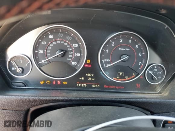 ✅ 2018 BMW 4 Series 430i xDrive • VIN: WBA4J3C57JBG91864 • Lot: 64803925. Listed on Copart with 111,179 mi. Free auction sales archive from the USA and detailed vehicle history report at DreamBid. Image 9.