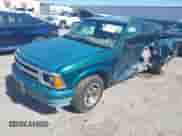 1997 Chevrolet S-10 LS с VIN 1GCCS1941V8102144, выставлен на аукционе IAAI как лот 42436763 с пробегом 156 332 миль миль и . История ставок и продаж доступна на DreamBid. Изображение 16.