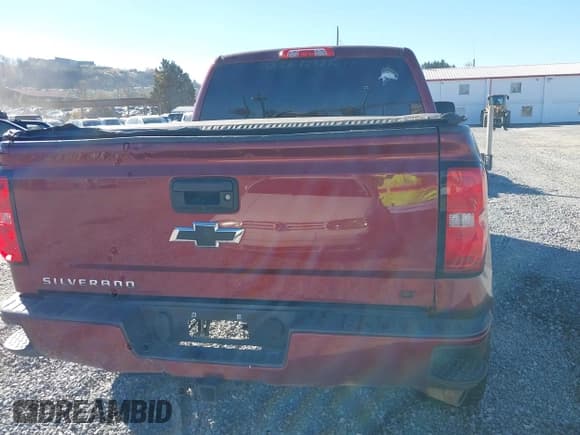 ✅ 2017 Chevrolet Silverado 1500 LT • VIN: 3GCUKREC9HG191976 • Лот: 43624894. Опубликован ранее на IAAI с пробегом 136 919 миль. Бесплатный доступ к архиву аукционных продаж из США и подробный отчёт об истории автомобиля на DreamBid. Изображение 16.