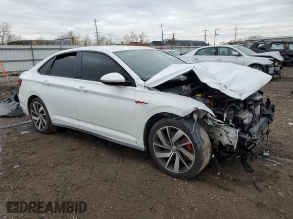 ✅ 2019 Volkswagen Jetta S • VIN: 3VW5T7BU1KM232657 • Lot: 52205425. Listed on Copart with 30,862 mi. Free auction sales archive from the USA and detailed vehicle history report at DreamBid. Image 4.