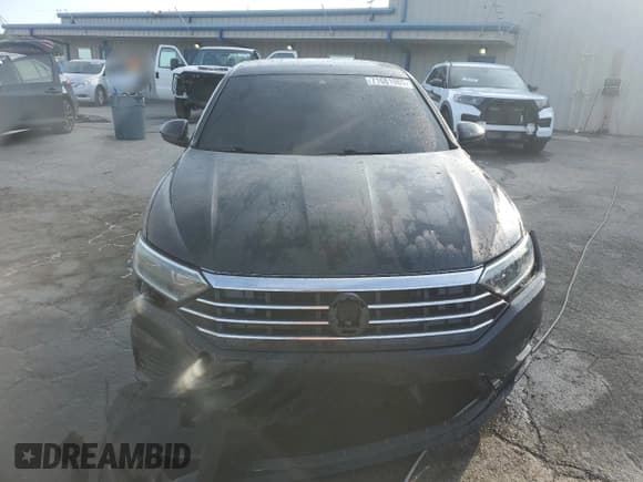 ✅ 2019 Volkswagen Jetta SEL • VIN: 3VWEB7BUXKM259035 • Lot: 71681985. Listed on Copart with 48,532 mi. Free auction sales archive from the USA and detailed vehicle history report at DreamBid. Image 5.