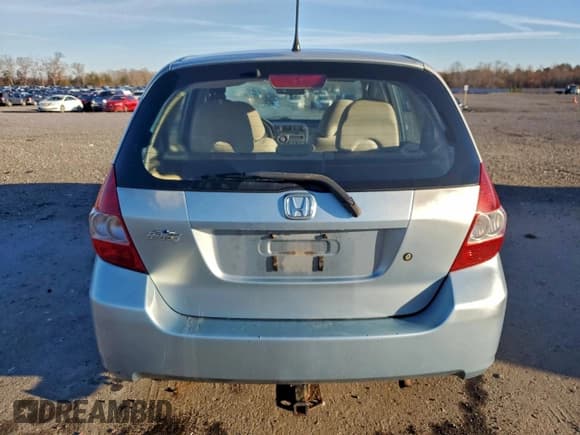 ✅ 2007 Honda Fit • VIN: JHMGD384X7S049067 • Лот: 93898075. Опубликован ранее на Copart с пробегом 251 271 миль. Бесплатный доступ к архиву аукционных продаж из США и подробный отчёт об истории автомобиля на DreamBid. Изображение 6.