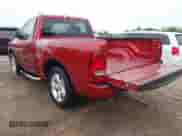 2013 Ram 1500 Express z VIN 3C6JR6ATXDG572482, wystawiony jako IAAI lot #42891027 z przebiegiem 144 622 mil mil oraz . Historia ofert i sprzedaży dostępna na DreamBid. Obrazek 3.
