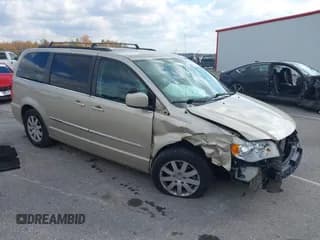 ✅ 2014 Chrysler Town & Country Touring • VIN: 2C4RC1BG8ER183465 • Lot: 43595921. Wystawiony na IAAI z przebiegiem 244 520 mil. Bezpłatny archiwum sprzedaży aukcyjnych z USA i szczegółowy raport historii pojazdu na DreamBid. Zdjęcie 1.
