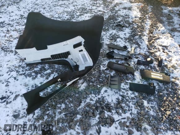 ✅ 2024 Mercedes-Benz GLE 63 S AMG • VIN: 4JGFD8KB8RB133338 • Lot: 41456825. Listed on Copart with 3,976 mi. Free auction sales archive from the USA and detailed vehicle history report at DreamBid. Image 13.