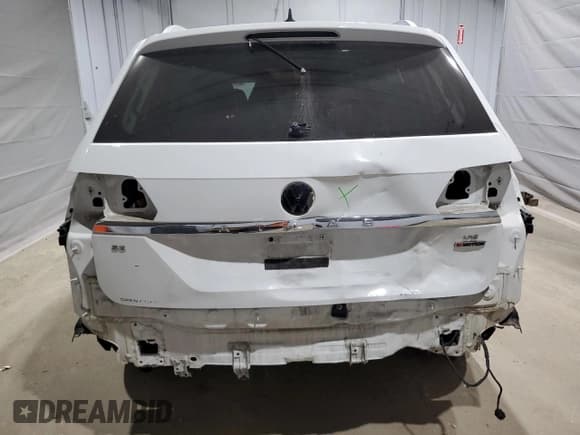 ✅ 2018 Volkswagen Atlas SE • VIN: 1V2PR2CAXJC538644 • Lot: 61592815. Wystawiony na Copart z przebiegiem 90 934 mil. Bezpłatny archiwum sprzedaży aukcyjnych z USA i szczegółowy raport historii pojazdu na DreamBid. Zdjęcie 6.