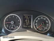 ✅ 2017 Volkswagen Tiguan Wolfsburg Edition • VIN: WVGRV7AX8HK002684 • Lot: 90586635. Wystawiony na Copart z przebiegiem 156 594 mil. Bezpłatny archiwum sprzedaży aukcyjnych z USA i szczegółowy raport historii pojazdu na DreamBid. Zdjęcie 9.