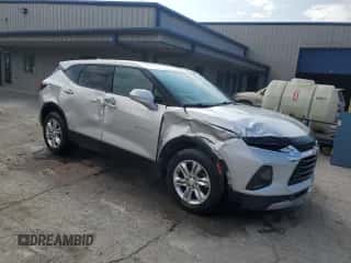 ✅ 2021 Chevrolet Blazer LT • VIN: 3GNKBHRS7MS571755 • Lot: 70458564. Wystawiony na Copart z przebiegiem 51 267 mil mil. Skorzystaj z bezpłatnego archiwum sprzedaży aukcyjnych z USA i zobacz szczegółowy raport historii pojazdu na DreamBid. Zdjęcie 4.