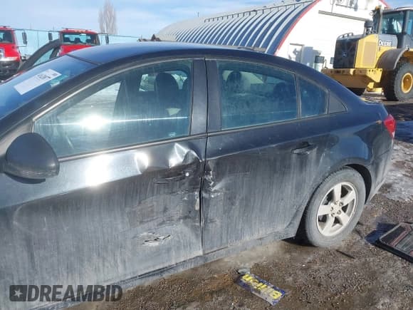 ✅ 2016 Chevrolet Cruze LS • VIN: 1G1PB5SG0G7179621 • Lot: 41620877. Listed on IAAI with 124,236 mi. Free auction sales archive from the USA and detailed vehicle history report at DreamBid. Image 6.