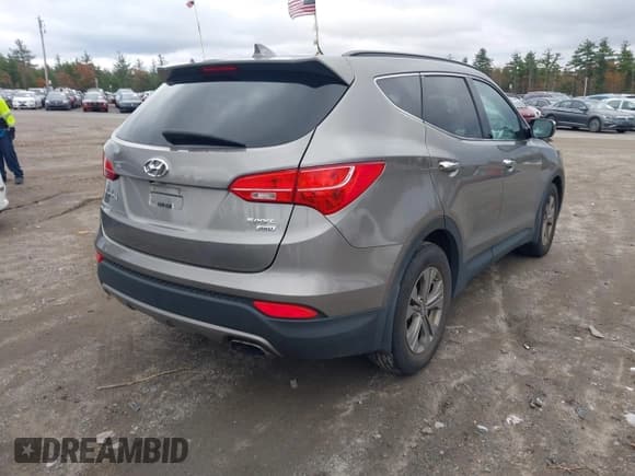 ✅ 2015 Hyundai Santa Fe • VIN: 5XYZUDLB9FG287728 • Лот: 43578765. Опубликован ранее на IAAI с пробегом 45 459 миль. Бесплатный доступ к архиву аукционных продаж из США и подробный отчёт об истории автомобиля на DreamBid. Изображение 4.