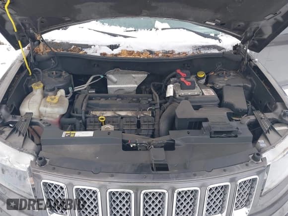 ✅ 2017 Jeep Compass Latitude • VIN: 1C4NJCEA4HD206951 • Lot: 43881332. Listed on IAAI with 177,675 mi. Free auction sales archive from the USA and detailed vehicle history report at DreamBid. Image 10.