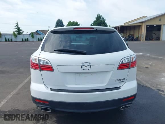 ✅ 2011 Mazda CX-9 Touring • VIN: JM3TB3CV7B0322774 • Lot: 42514234. Listed on IAAI with 97,785 mi. Free auction sales archive from the USA and detailed vehicle history report at DreamBid. Image 17.