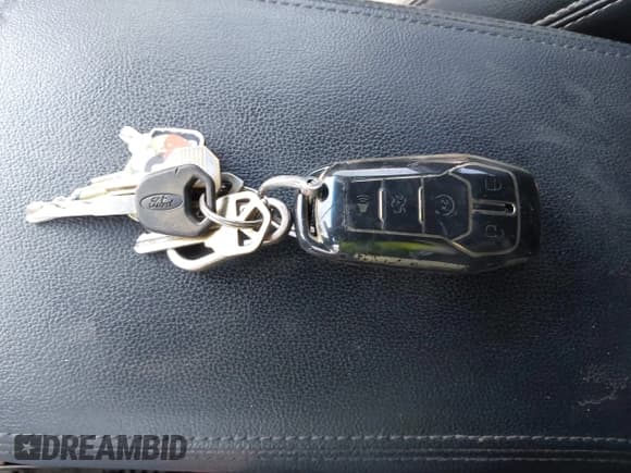 ✅ 2017 Ford Explorer Limited • VIN: 1FM5K7F83HGD63672 • Lot: 43024229. Listed on IAAI with 139,475 mi. Free auction sales archive from the USA and detailed vehicle history report at DreamBid. Image 11.