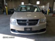 ✅ 2014 Dodge Grand Caravan SE • VIN: 2C4RDGBG7ER167399 • Lot: 71005075. Wystawiony na Copart z przebiegiem 213 600 mil. Bezpłatny archiwum sprzedaży aukcyjnych z USA i szczegółowy raport historii pojazdu na DreamBid. Zdjęcie 5.