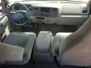 ✅ 2000 Ford F-250 XL • VIN: 3FTNW20F8YMA33695 • Lot: 64864325. Listed on Copart with 242,537 mi. Free auction sales archive from the USA and detailed vehicle history report at DreamBid. Image 8.