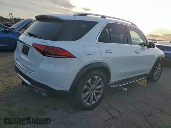 ✅ 2021 Mercedes-Benz GLE 350 • VIN: 4JGFB4KE3MA384758 • Лот: 93890005. Опубликован ранее на Copart с пробегом 42 560 миль. Бесплатный доступ к архиву аукционных продаж из США и подробный отчёт об истории автомобиля на DreamBid. Изображение 3.