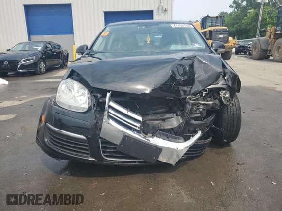 ✅ 2005 Volkswagen Jetta 2.5L • VIN: 3VWDF71K95M603913 • Lot: 67425785. Listed on Copart with Not provided. Free auction sales archive from the USA and detailed vehicle history report at DreamBid. Image 5.