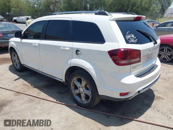 ✅ 2017 Dodge Journey Crossroad Plus • VIN: 3C4PDDGG5HT618426 • Lot: 42550737. Listed on IAAI with 105,708 mi. Free auction sales archive from the USA and detailed vehicle history report at DreamBid. Image 3.