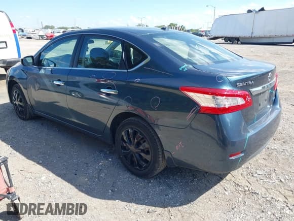 ✅ 2014 Nissan Sentra SL • VIN: 3N1AB7AP7EY317308 • Lot: 43129549. Listed on IAAI with 180,195 mi. Free auction sales archive from the USA and detailed vehicle history report at DreamBid. Image 3.