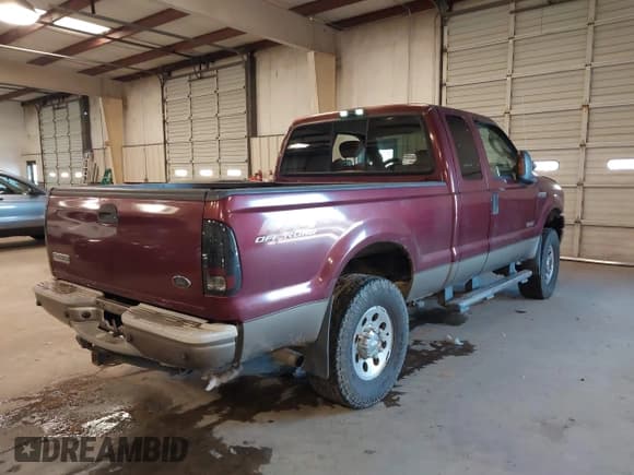 ✅ 2005 Ford F-250 XL • VIN: 1FTSX21P85EA05534 • Лот: 41276551. Опубликован ранее на IAAI с пробегом 176 365 миль. Бесплатный доступ к архиву аукционных продаж из США и подробный отчёт об истории автомобиля на DreamBid. Изображение 4.
