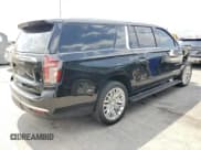 ✅ 2023 Chevrolet Suburban High Country • VIN: 1GNSKGKT5PR308538 • Lot: 64650155. Wystawiony na Copart z przebiegiem 78 506 mil. Bezpłatny archiwum sprzedaży aukcyjnych z USA i szczegółowy raport historii pojazdu na DreamBid. Zdjęcie 3.