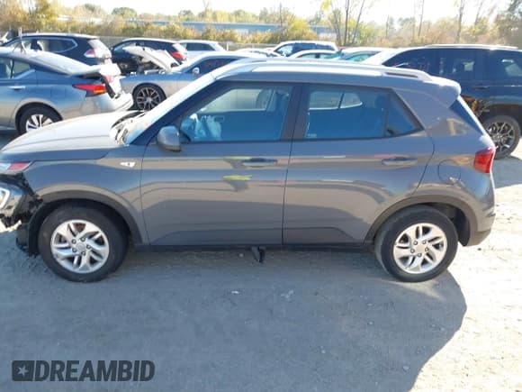 ✅ 2020 Hyundai Venue SEL • VIN: KMHRC8A37LU014220 • Лот: 43449481. Опубликован ранее на IAAI с пробегом 71 686 миль. Бесплатный доступ к архиву аукционных продаж из США и подробный отчёт об истории автомобиля на DreamBid. Изображение 15.