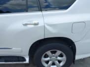 ✅ 2016 Lexus GX 460 • VIN: JTJBM7FX1G5121351 • Lot: 42495620. Listed on IAAI with 164,258 mi. Free auction sales archive from the USA and detailed vehicle history report at DreamBid. Image 18.