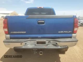 ✅ 2003 Chevrolet Silverado 2500 LS • VIN: 1GCGK29U03Z121413 • Lot: 58362095. Wystawiony na Copart z przebiegiem 237 557 mil. Bezpłatny archiwum sprzedaży aukcyjnych z USA i szczegółowy raport historii pojazdu na DreamBid. Zdjęcie 6.