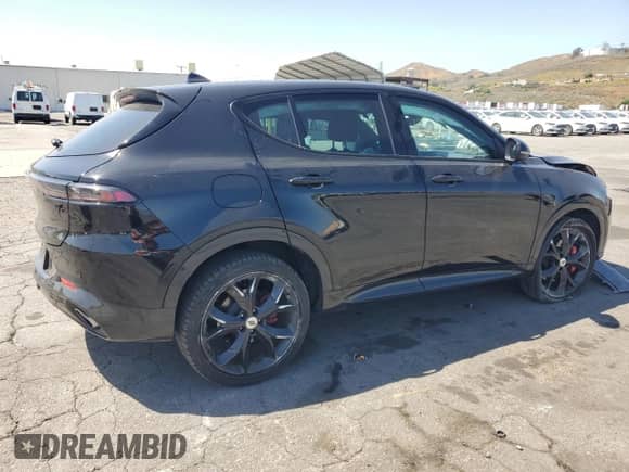 2024 Dodge Hornet R/T Plus z VIN ZACPDFDW4R3A14678, wystawiony jako Copart lot #57875455 z przebiegiem 5 215 mil mil oraz Szkoda całkowita • Salvage title. Historia ofert i sprzedaży dostępna na DreamBid. Obrazek 3.