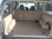 ✅ 1998 Ford Explorer XL • VIN: 1FMZU32X6WUC61508 • Лот: 41501015. Опубликован ранее на IAAI с пробегом 240 310 миль. Бесплатный доступ к архиву аукционных продаж из США и подробный отчёт об истории автомобиля на DreamBid. Изображение 17.