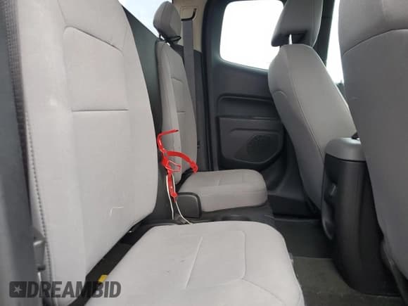 ✅ 2017 Chevrolet Colorado 2WD WT • VIN: 1GCHSBEA4H1203568 • Lot: 92033575. Wystawiony na Copart z przebiegiem 121 065 mil. Bezpłatny archiwum sprzedaży aukcyjnych z USA i szczegółowy raport historii pojazdu na DreamBid. Zdjęcie 10.