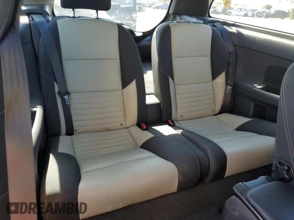 ✅ 2009 Volvo C30 • VIN: YV1MK672492149660 • Лот: 63189315. Опубликован ранее на Copart с пробегом 128 175 миль. Бесплатный доступ к архиву аукционных продаж из США и подробный отчёт об истории автомобиля на DreamBid. Изображение 10.