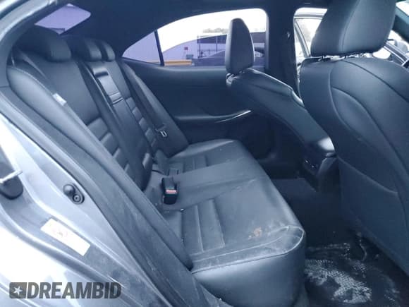 ✅ 2018 Lexus IS 300 • VIN: JTHBA1D20J5069801 • Lot: 82544125. Listed on Copart with 85,882 mi. Free auction sales archive from the USA and detailed vehicle history report at DreamBid. Image 10.