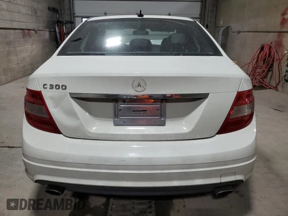 ✅ 2011 Mercedes-Benz C 300 Sport • VIN: WDDGF5EB6BR174597 • Lot: 93367495. Wystawiony na Copart z przebiegiem 159 988 mil. Bezpłatny archiwum sprzedaży aukcyjnych z USA i szczegółowy raport historii pojazdu na DreamBid. Zdjęcie 6.