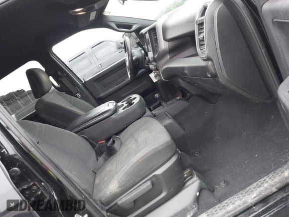 ✅ 2022 Ram 2500 Tradesman • VIN: 3C6UR5CL2NG160885 • Lot: 42700419. Listed on IAAI with 141,380 mi. Free auction sales archive from the USA and detailed vehicle history report at DreamBid. Image 5.