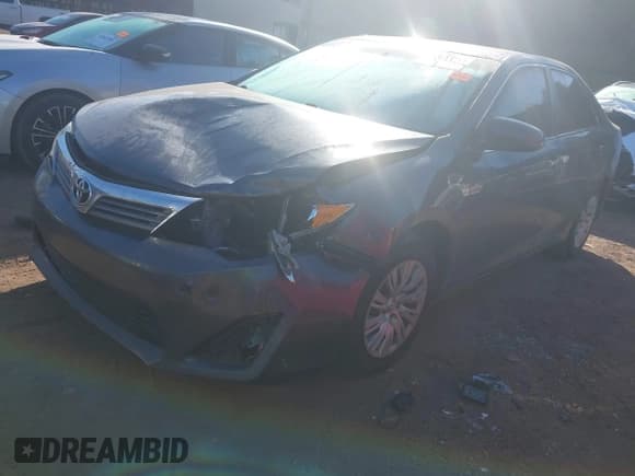 ✅ 2012 Toyota Camry SE • VIN: 4T1BF1FK9CU550053 • Lot: 43696983. Wystawiony na IAAI z przebiegiem 181 732 mil. Bezpłatny archiwum sprzedaży aukcyjnych z USA i szczegółowy raport historii pojazdu na DreamBid. Zdjęcie 2.