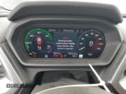 ✅ 2025 Audi Q4 e-tron Premium • VIN: WA1KUBFZ1SP001645 • Лот: 58356145. Опубликован ранее на Copart с пробегом 5 975 миль. Бесплатный доступ к архиву аукционных продаж из США и подробный отчёт об истории автомобиля на DreamBid. Изображение 9.