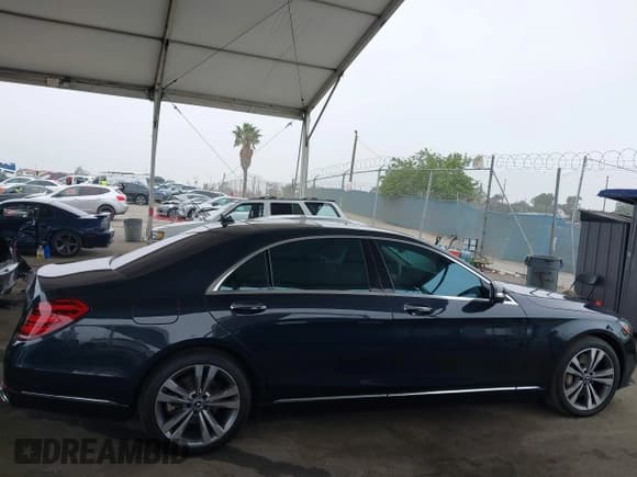 ✅ 2018 Mercedes-Benz S 450 • VIN: WDDUG6GB4JA351373 • Лот: 42452549. Опубликован ранее на IAAI с пробегом 61 697 миль. Бесплатный доступ к архиву аукционных продаж из США и подробный отчёт об истории автомобиля на DreamBid. Изображение 13.