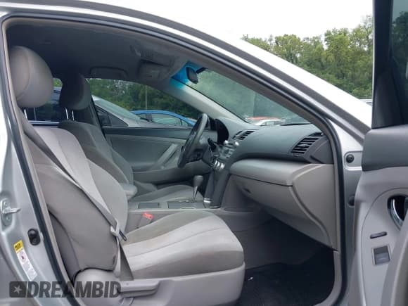 ✅ 2011 Toyota Camry LE • VIN: 4T4BF3EKXBR205342 • Lot: 42886049. Wystawiony na IAAI z przebiegiem 100 416 mil. Bezpłatny archiwum sprzedaży aukcyjnych z USA i szczegółowy raport historii pojazdu na DreamBid. Zdjęcie 5.