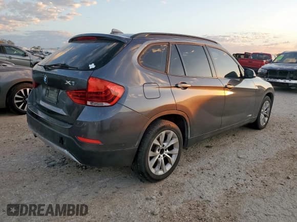 ✅ 2013 BMW X1 xDrive28i • VIN: WBAVL1C57DVR91049 • Lot: 90803625. Listed on Copart with Not provided. Free auction sales archive from the USA and detailed vehicle history report at DreamBid. Image 3.