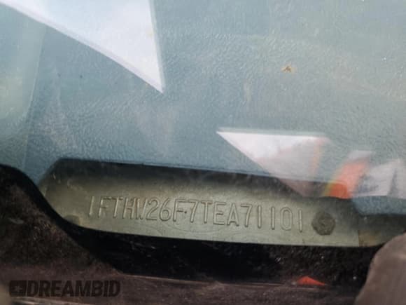 ✅ 1996 Ford F-250 • VIN: 1FTHW26F7TEA71101 • Лот: 91896355. Опубликован ранее на Copart с пробегом 122 987 миль. Бесплатный доступ к архиву аукционных продаж из США и подробный отчёт об истории автомобиля на DreamBid. Изображение 12.