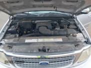 ✅ 1998 Ford Expedition XLT • VIN: 1FMPU18LXWLB92425 • Lot: 43325275. Wystawiony na IAAI z przebiegiem 180 023 mil. Bezpłatny archiwum sprzedaży aukcyjnych z USA i szczegółowy raport historii pojazdu na DreamBid. Zdjęcie 10.