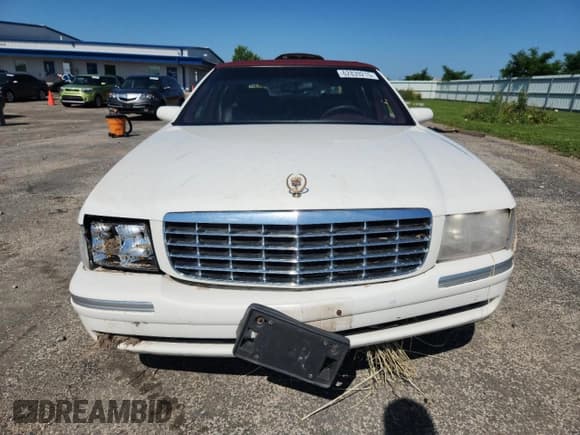 ✅ 1998 Cadillac DeVille • VIN: 1G6KD54Y6WU724502 • Лот: 62839215. Опубликован ранее на Copart с пробегом Не указан. Бесплатный доступ к архиву аукционных продаж из США и подробный отчёт об истории автомобиля на DreamBid. Изображение 5.