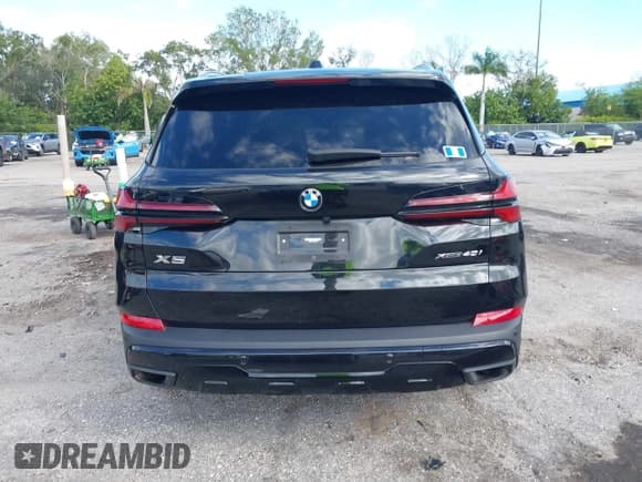 ✅ 2024 BMW X5 xDrive40i • VIN: 5UX23EU02R9S64710 • Lot: 43569011. Listed on IAAI with 18,893 mi. Free auction sales archive from the USA and detailed vehicle history report at DreamBid. Image 16.