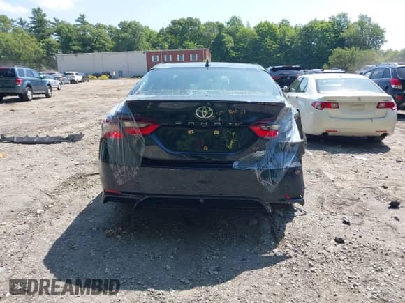 2021 Toyota Camry SE with VIN 4T1G11BK4MU042911, listed as a IAAI auction lot 42495834 with 73,314 mi miles and . Bid and sale history available at DreamBid. Image 16.