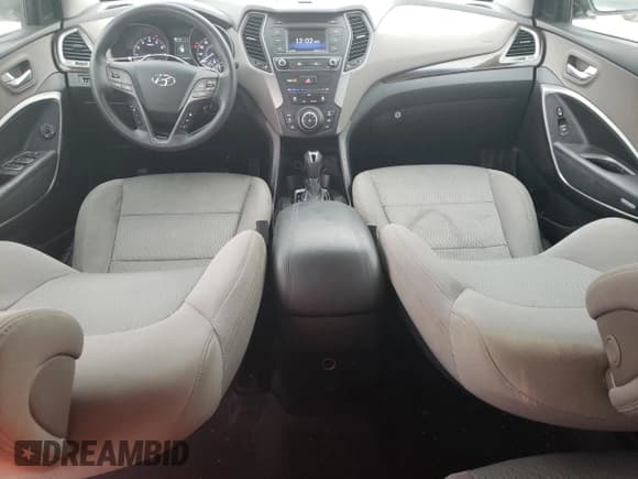 ✅ 2017 Hyundai Santa Fe 2.4L • VIN: 5XYZT3LB5HG437527 • Лот: 51944894. Опубликован ранее на Copart с пробегом 111 221 миль. Бесплатный доступ к архиву аукционных продаж из США и подробный отчёт об истории автомобиля на DreamBid. Изображение 8.